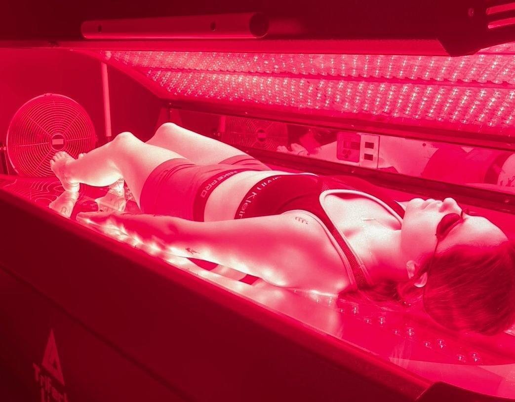 Trifecta Red Light Bed Pro 300